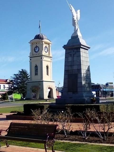 Feilding 1